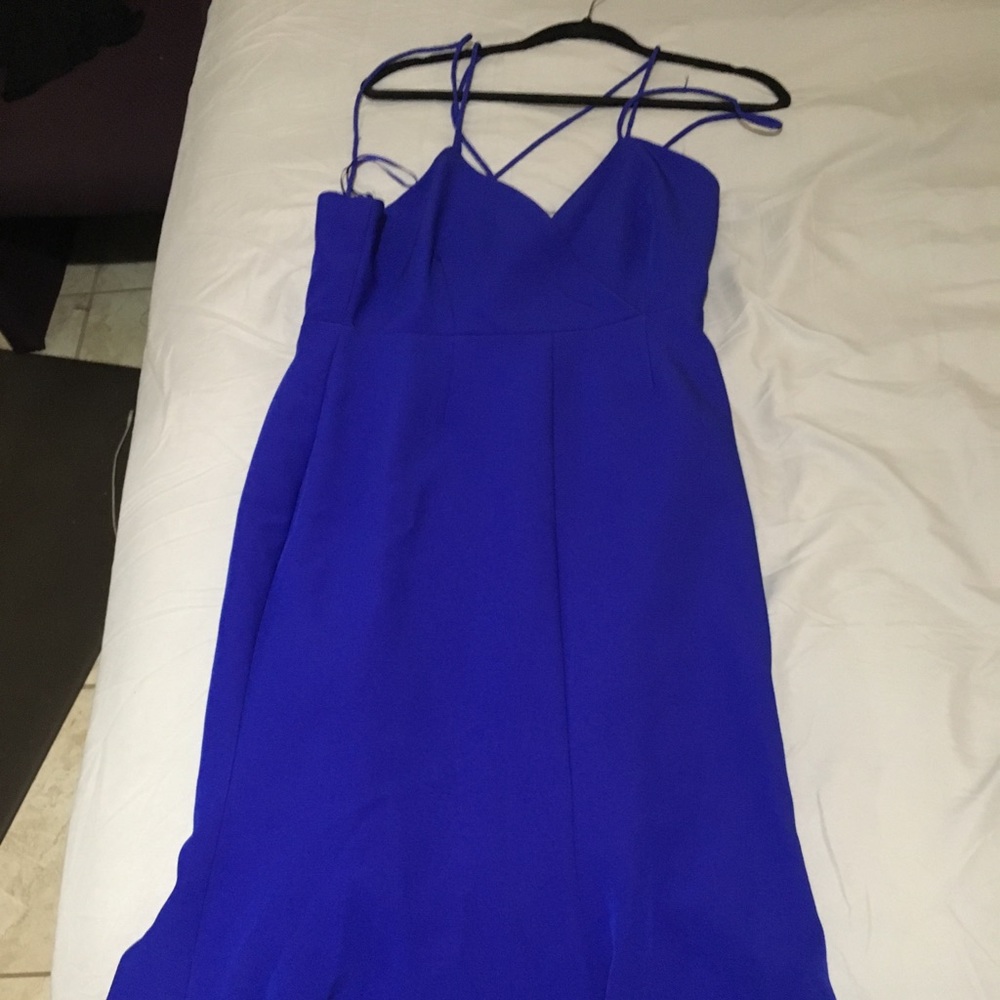 Beautiful bran new blue dress - Picture 2 of 4